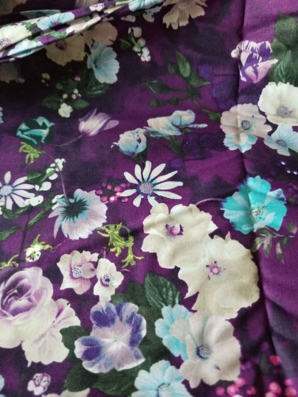 Material Dark Purple Fabric JoAnn Flowers Blue White Green Leaves 44" x 72"